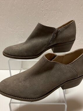 Lucky Brand Women's Leather Ankle Boots Taupe Size 7M NWOB